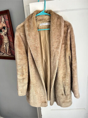 Vintage Ambassador Teddy Jacket in Tan/Gold Like New Late 70’s early 80’s made i